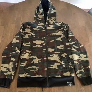 Men’s Camo Hoodie should Size small